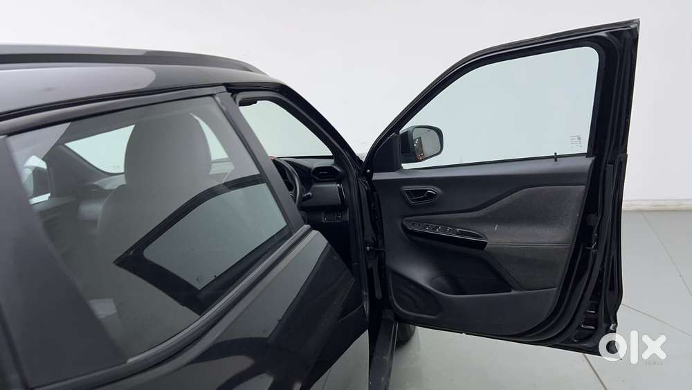 Nissan Magnite Kuro Edition 1.0 Petrol Mt, 2024, Petrol