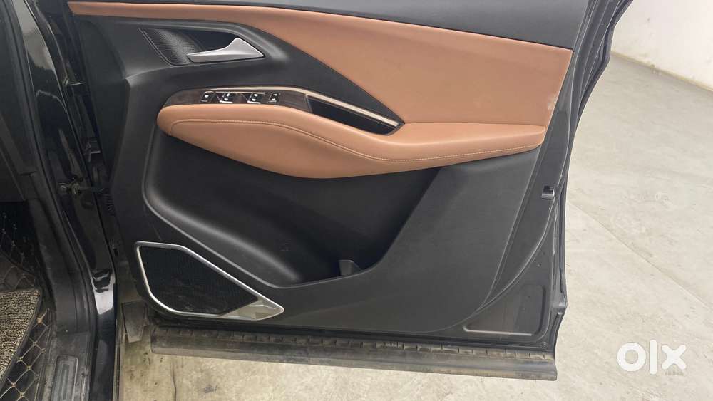 Mg Hector Plus Savvy Pro 1.5 Turbo Petrol Cvt 7 Str, 2023, Petrol