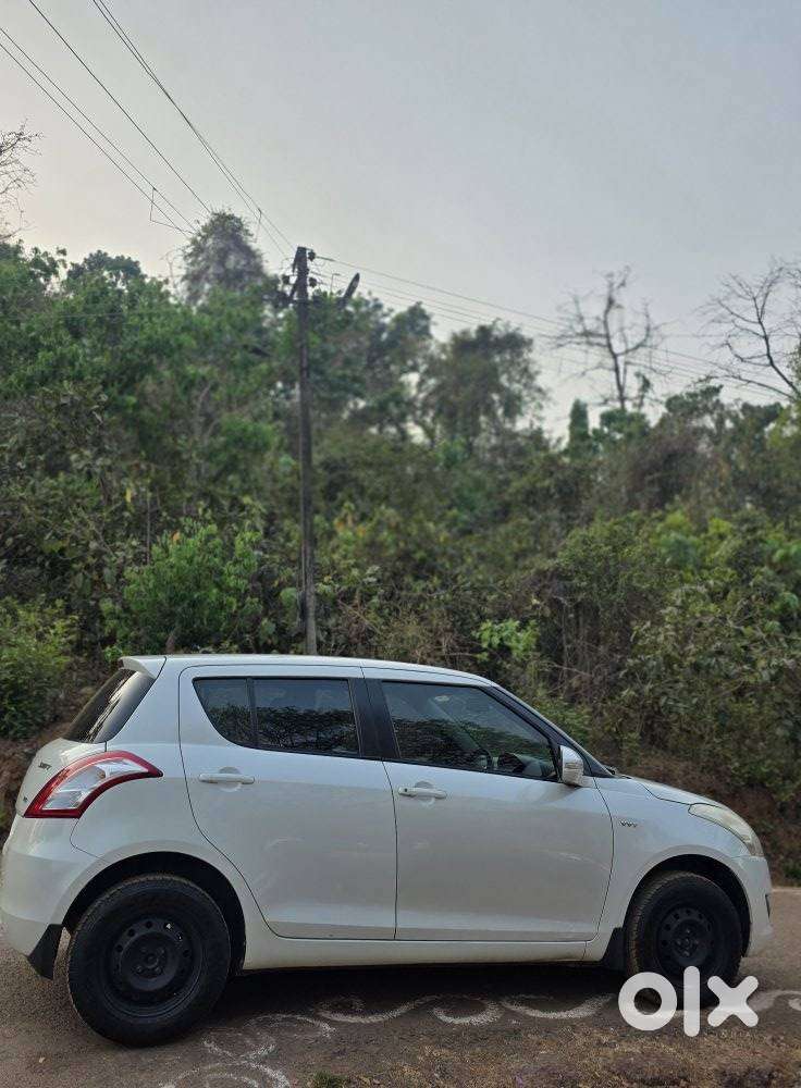 Maruti Suzuki Swift Vxi + Manual, 2014, Petrol