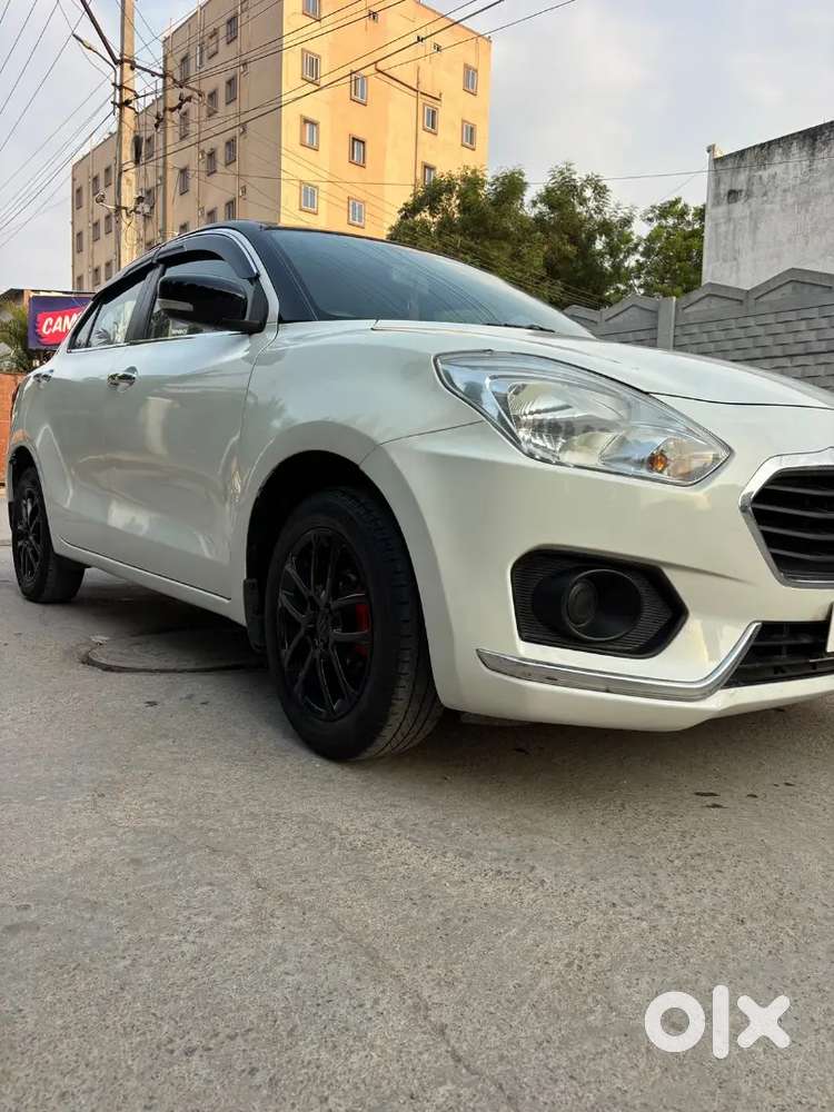 Maruti Suzuki Dzire 2017 Petrol Well Maintained