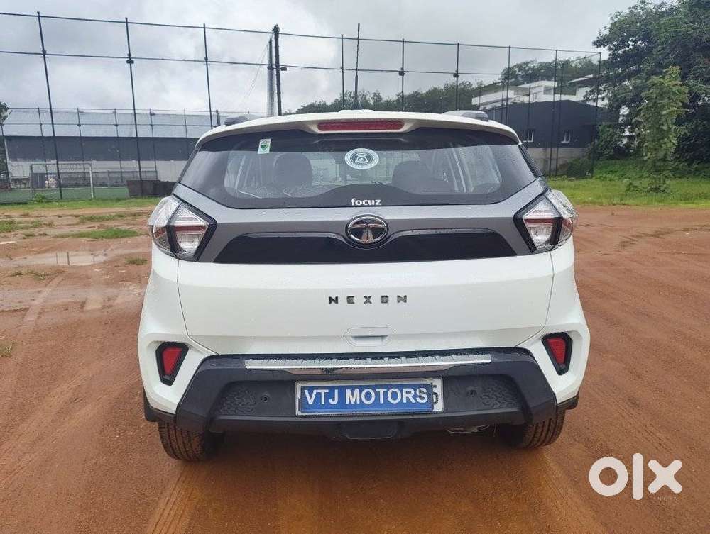 Tata Nexon 1.2 Revotron Xm (s), 2021, Petrol