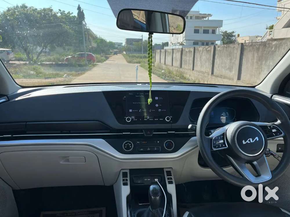 Kia Carens 2022 Diesel 130000 Km Driven