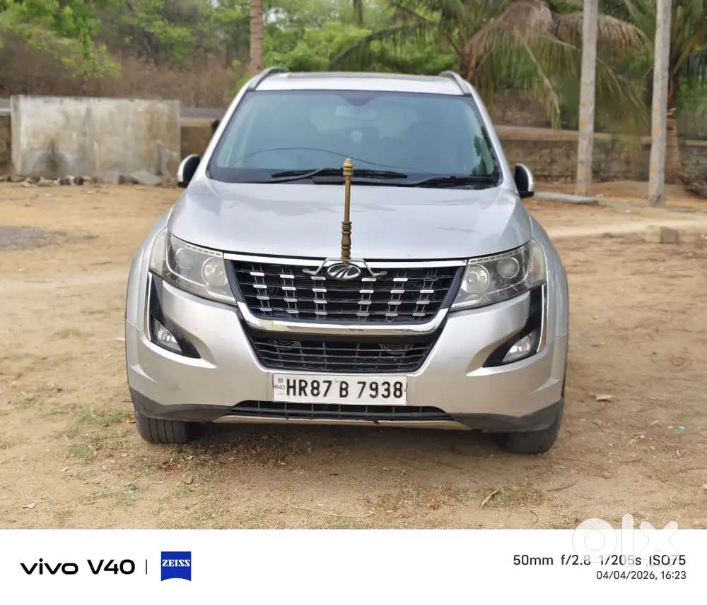 Xuv 500 W9 Sunroof Top And Model