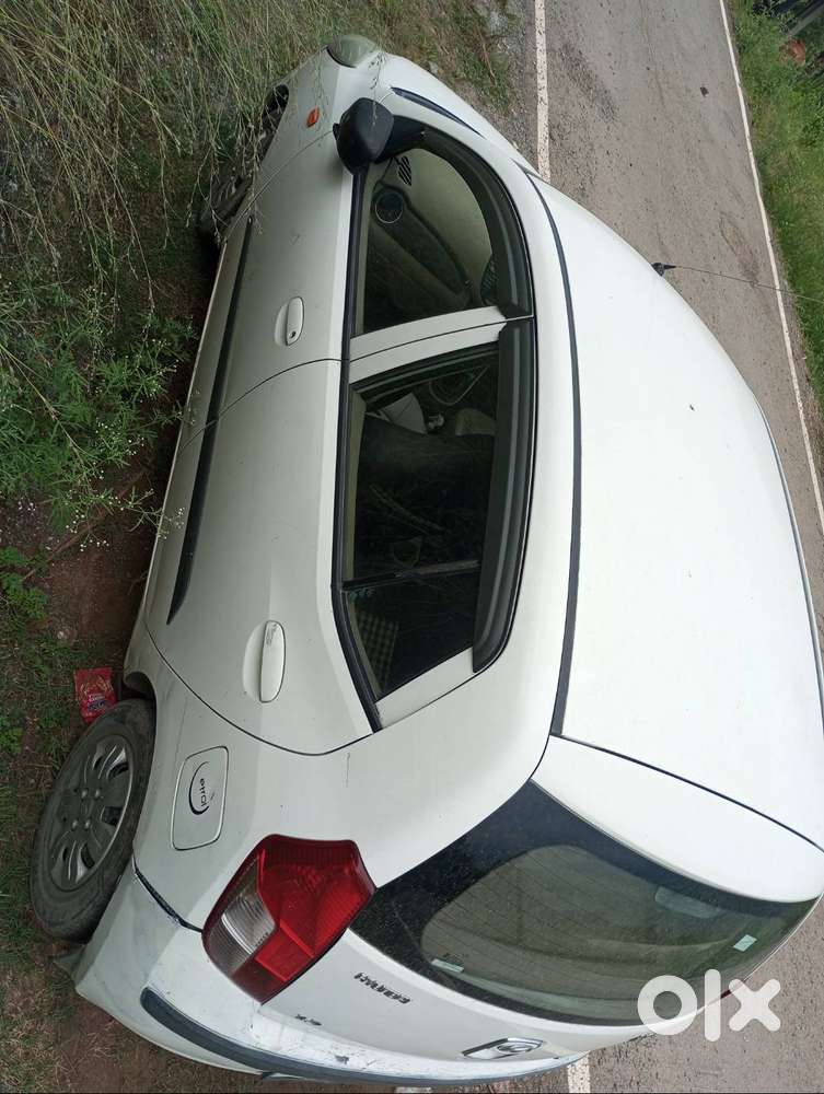 I10 1.2 Hatchback White Colour