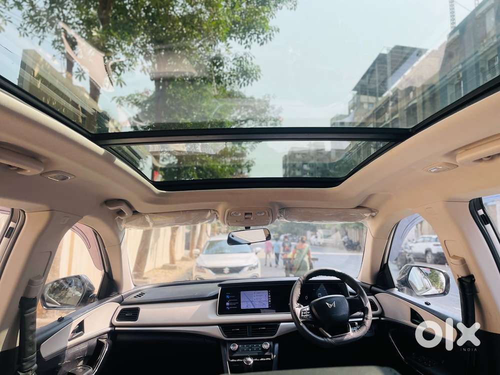 Mahindra Xuv700 2.2 Ax 5 Diesel Mt 7 Str, 2022, Diesel