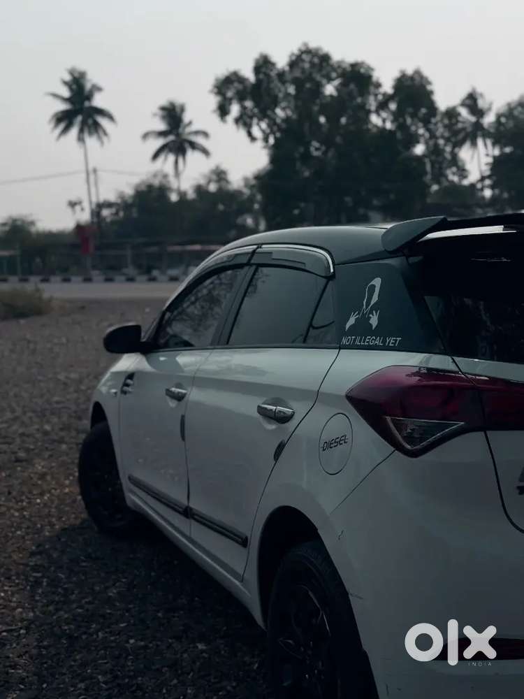 Hyundai Elite I20 2015 Vip Number 1786