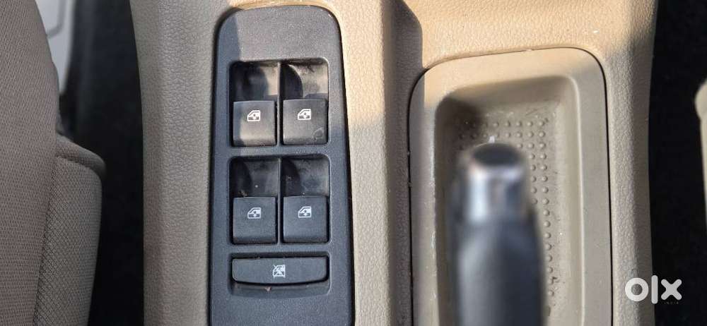 Mahindra Tuv 300 Mhawk100 T8, 2019, Diesel