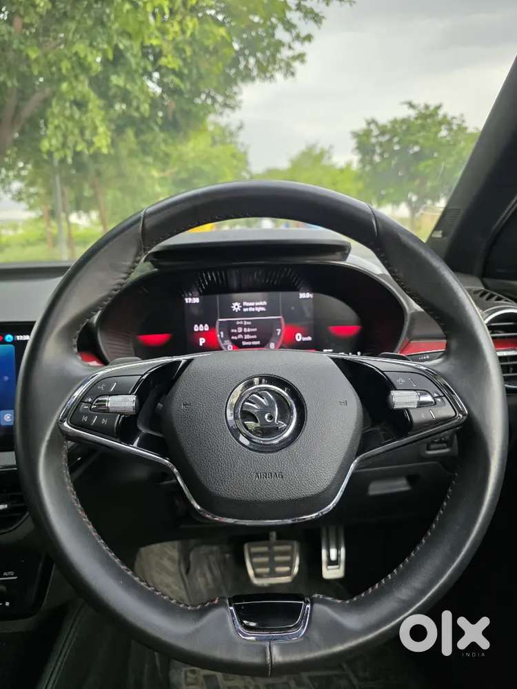 Skoda Slavia 2025 Petrol 6800 Km Driven