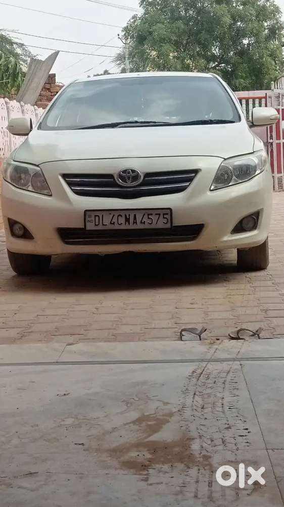 Toyota Corolla Altis 2011