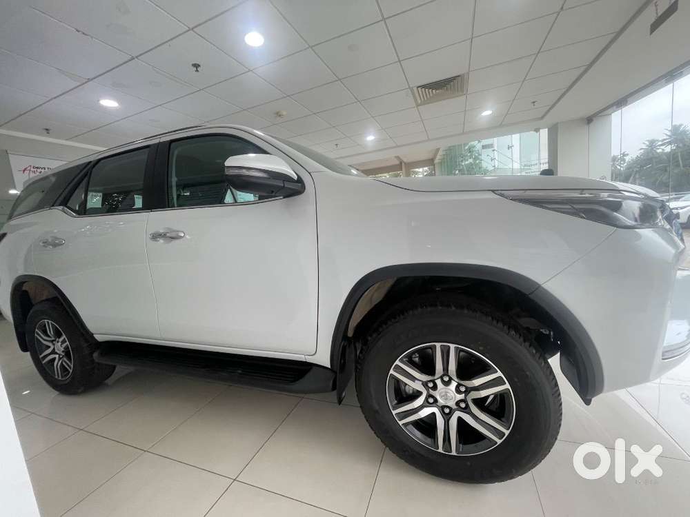 Well Maintained Low Mileage Fortuner For Sale