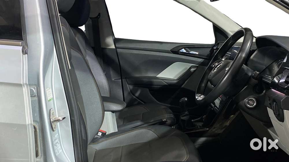 Skoda Kushaq 1.0 Tsi Style, 2022, Petrol