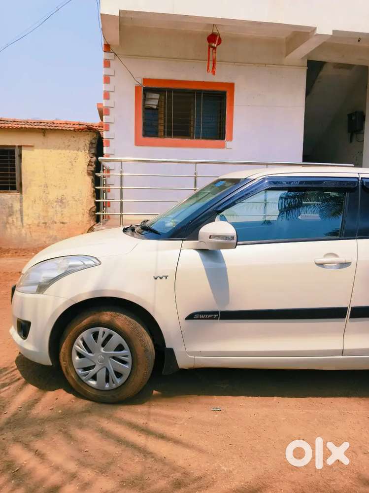 Maruti Suzuki Swift Vxi