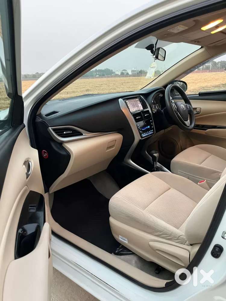 Toyota Yaris G Cvt, 2018, Petrol