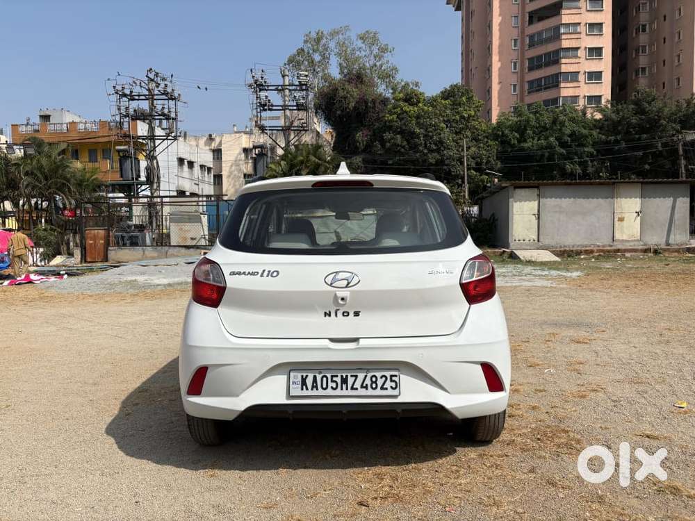 Hyundai Grand I10 Nios Sportz 1.2 At, 2019, Petrol