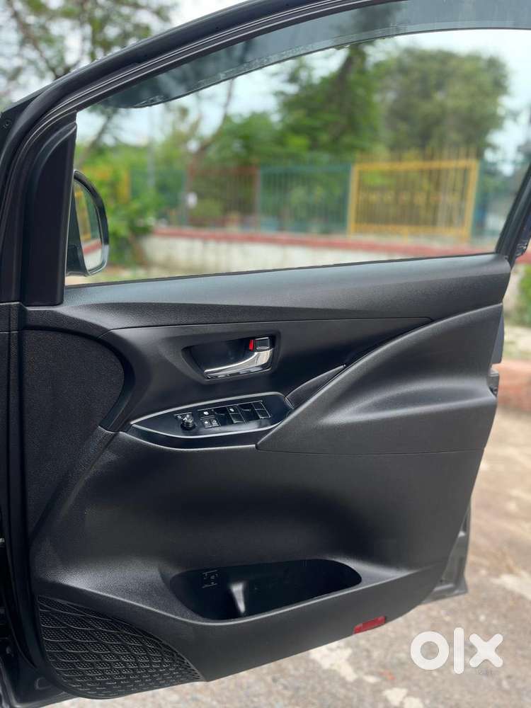 Toyota Innova Crysta 2.4 G Mt 8s, 2019, Diesel