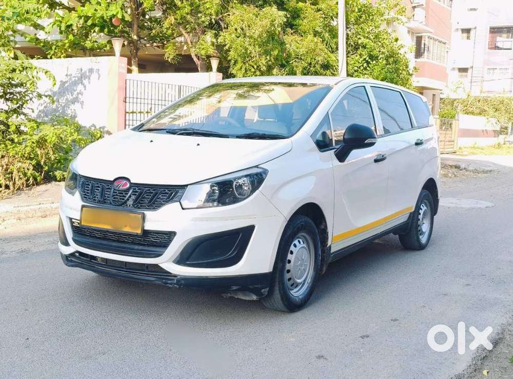 Mahindra Marazzo M2, 2022, Diesel