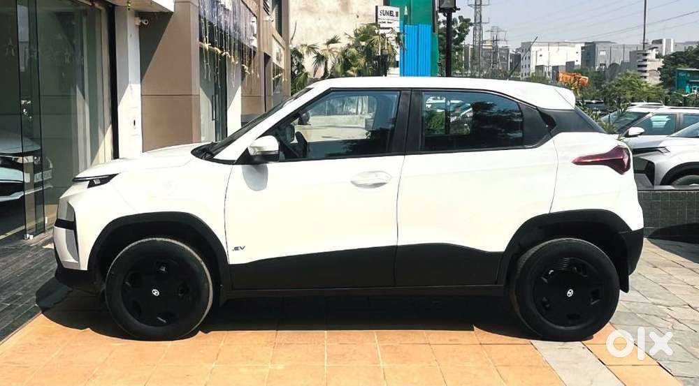 Tata Punch Ev Smart Plus, 2024, Electric