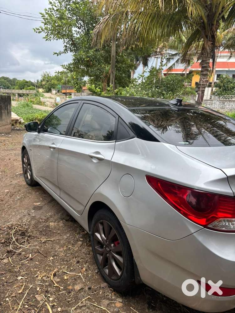 Hyundai Fluidic Verna Petrol 2014
