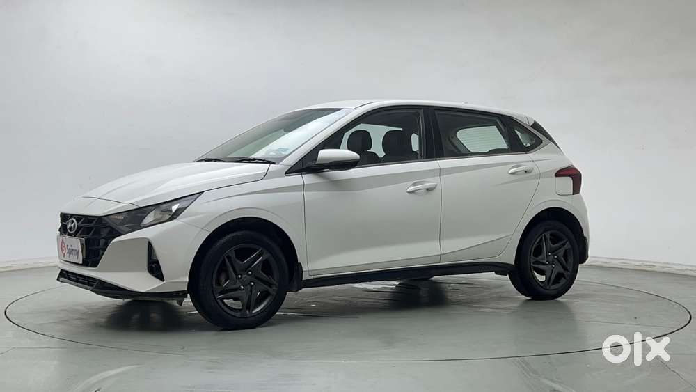 Hyundai I20 Sportz 1.2 Ivt, 2023, Petrol