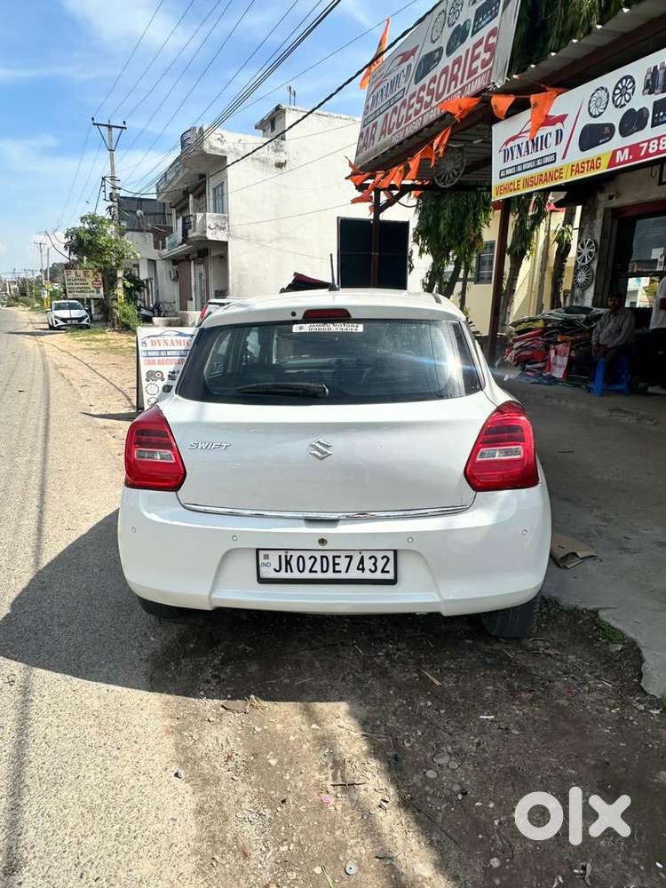 Maruti Suzuki New-gen Swift 2023 Petrol Well Maintained