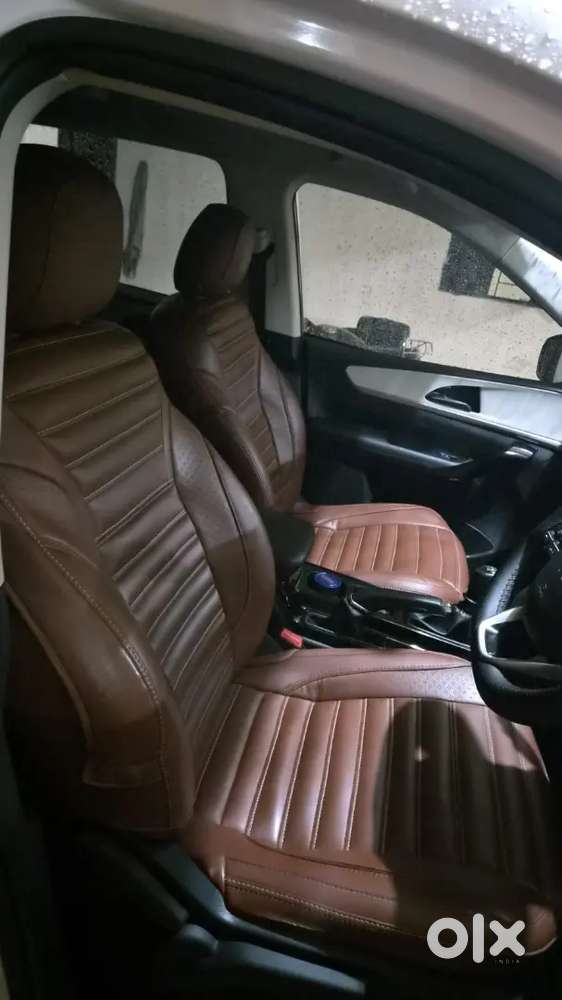 Mahindra Xuv700 Diesel Mt 2025
