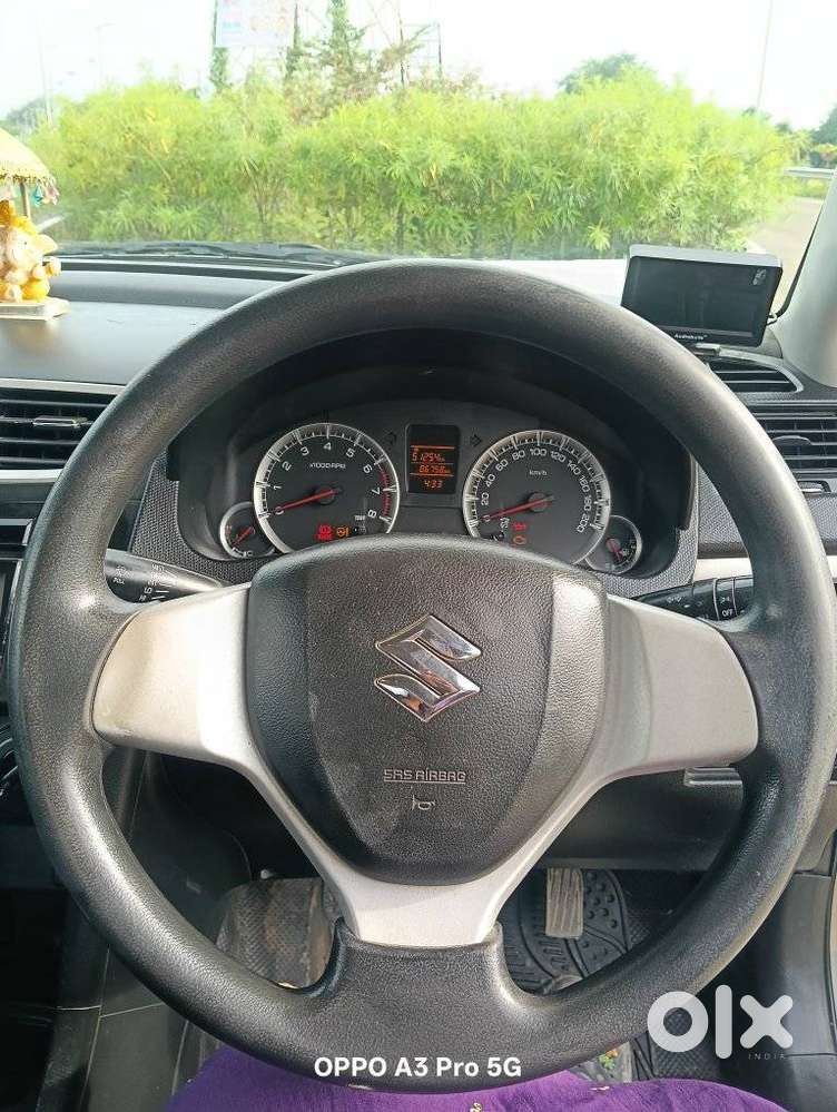Maruti Suzuki Swift Vxi Abs Bsiv, 2016, Petrol