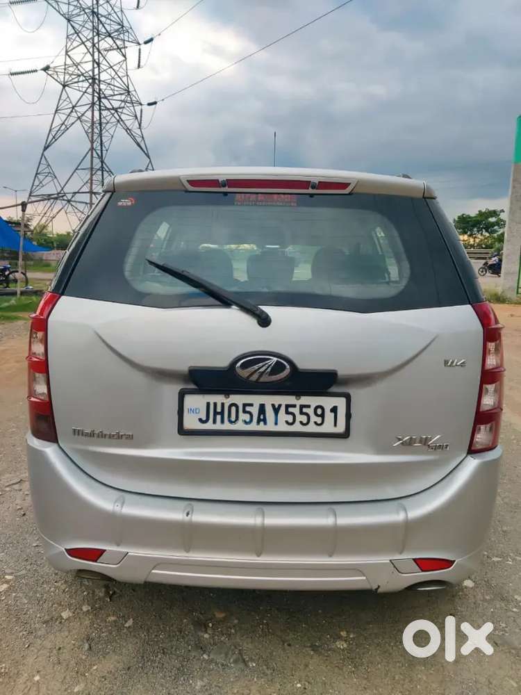 Mahindra Xuv500 2015