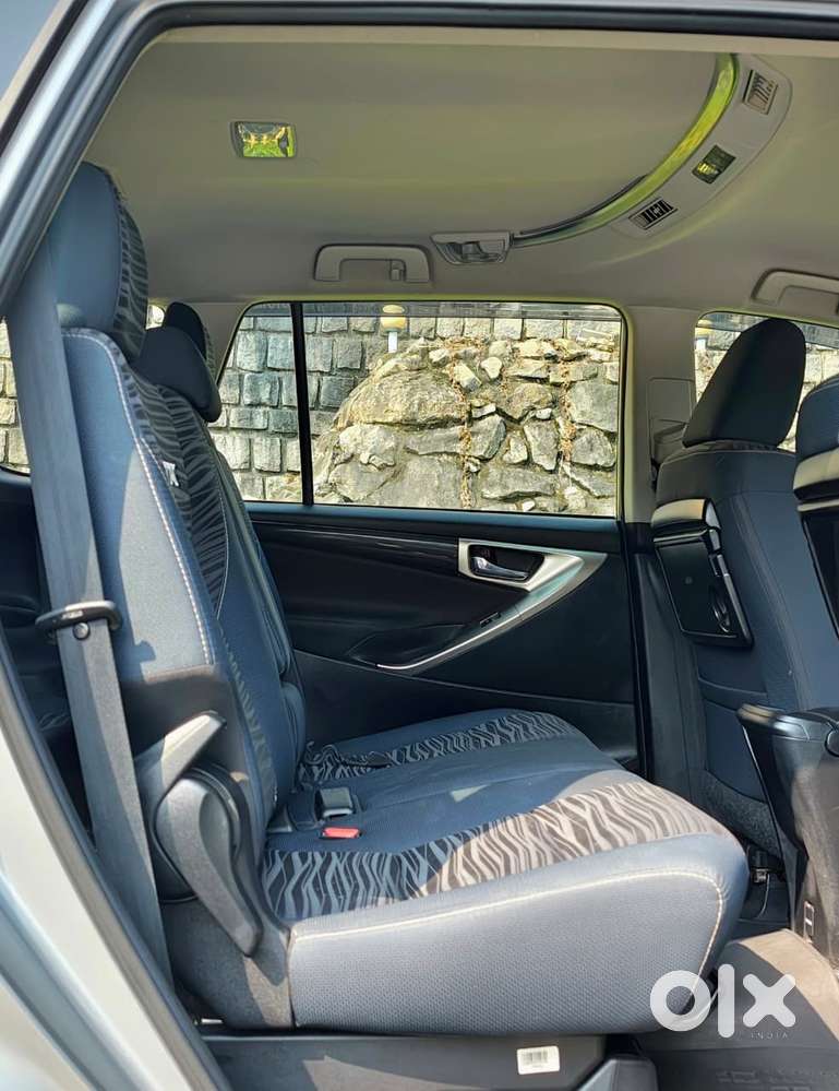 Toyota Innova Crysta 2.4 V 8 Str, 2022, Diesel