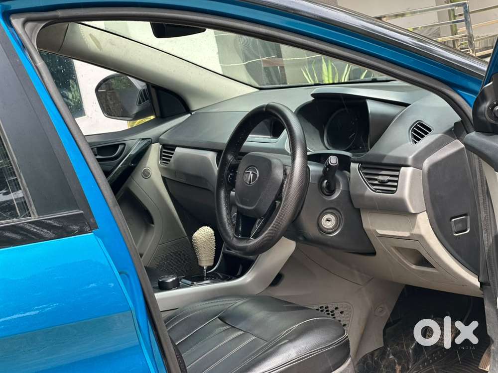 Tata Nexon 1.2 Revotron Xma Amt (s), 2018, Diesel