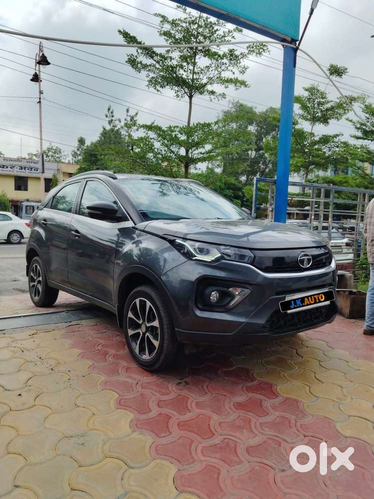 Tata Nexon 1.5 Revotorq Xm (s), 2021, Petrol
