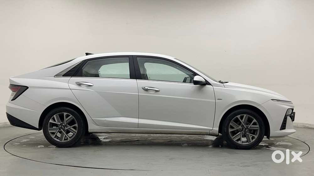 Hyundai Verna Sx 1.5 Petrol Ivt, 2023, Petrol
