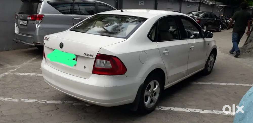 Og Skoda Rapid 1.6 Petrol Top End Model