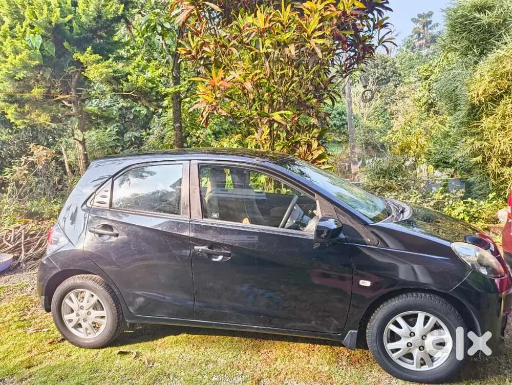 Honda Brio 2013 Petrol Well Maintained