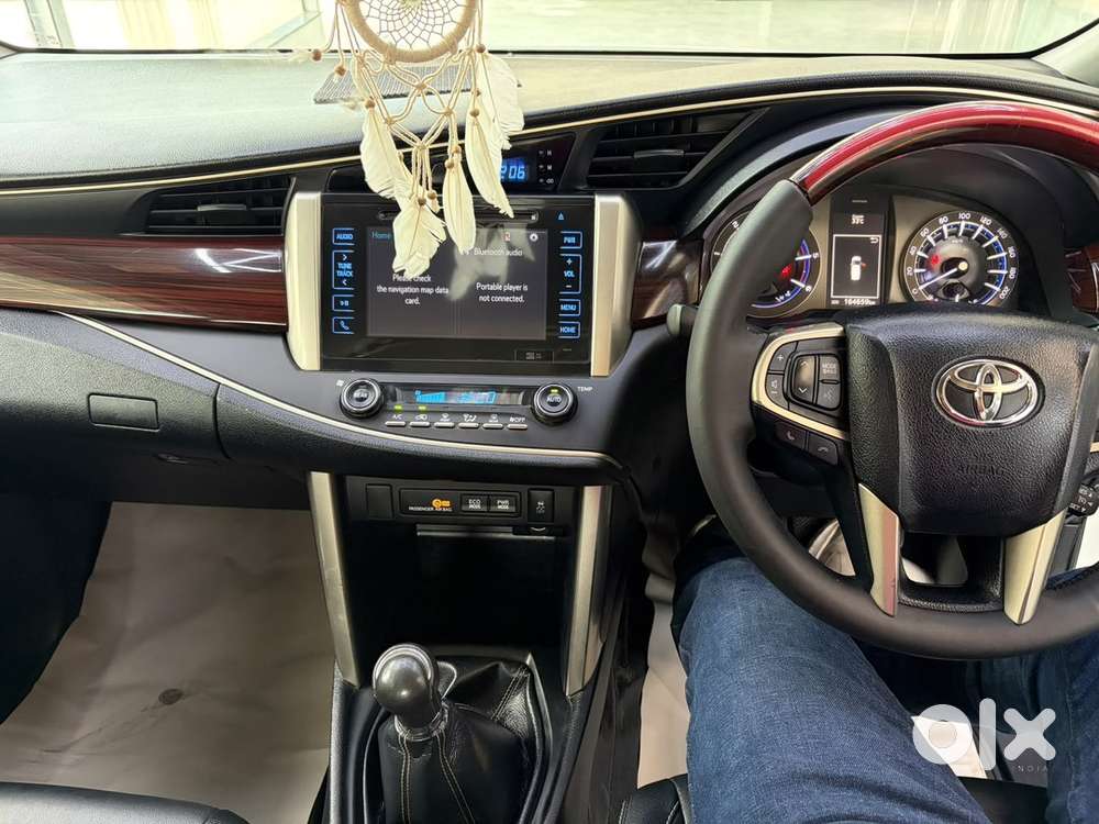 Toyota Innova Crysta 2017 Diesel Well Maintained
