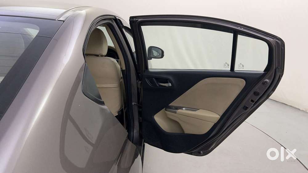 Honda City I-vtec S, 2015, Petrol