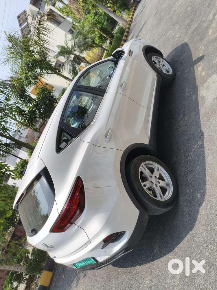 Mg Zs Ev Exclusive, 2025, Electric