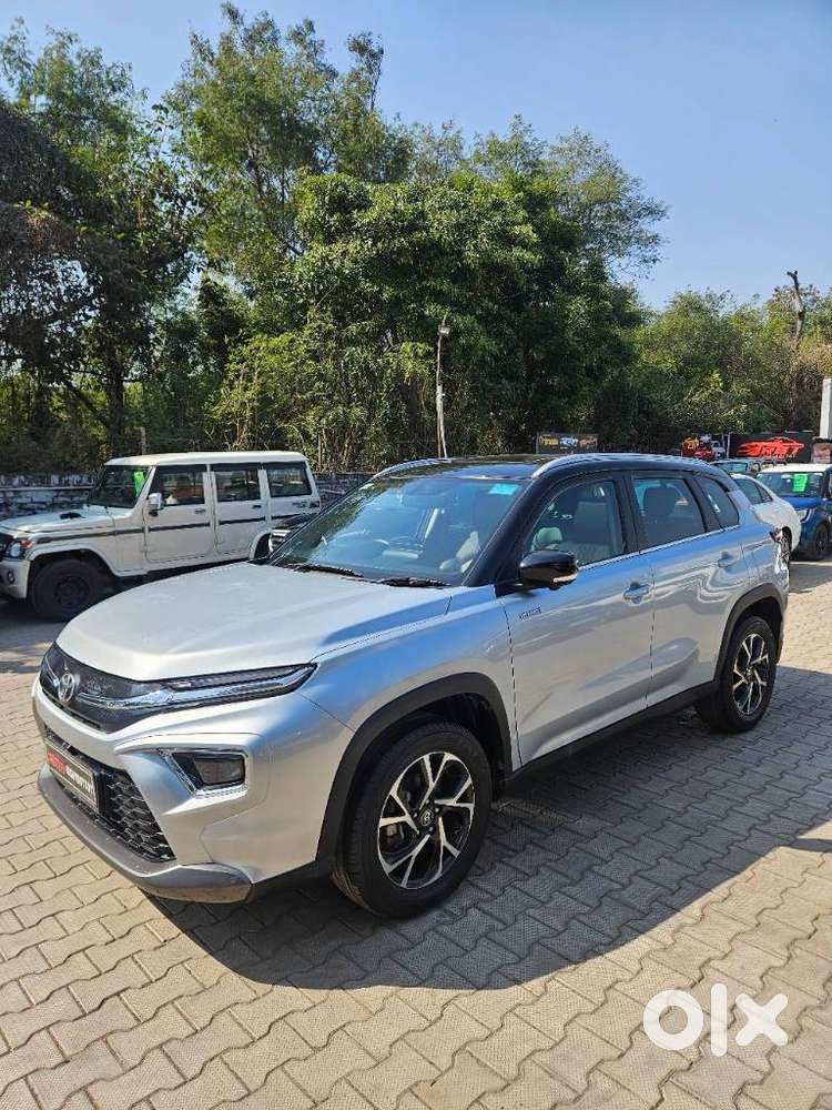 Toyota Urban Cruiser Hyryder 1.5 V Hybrid, 2023, Petrol