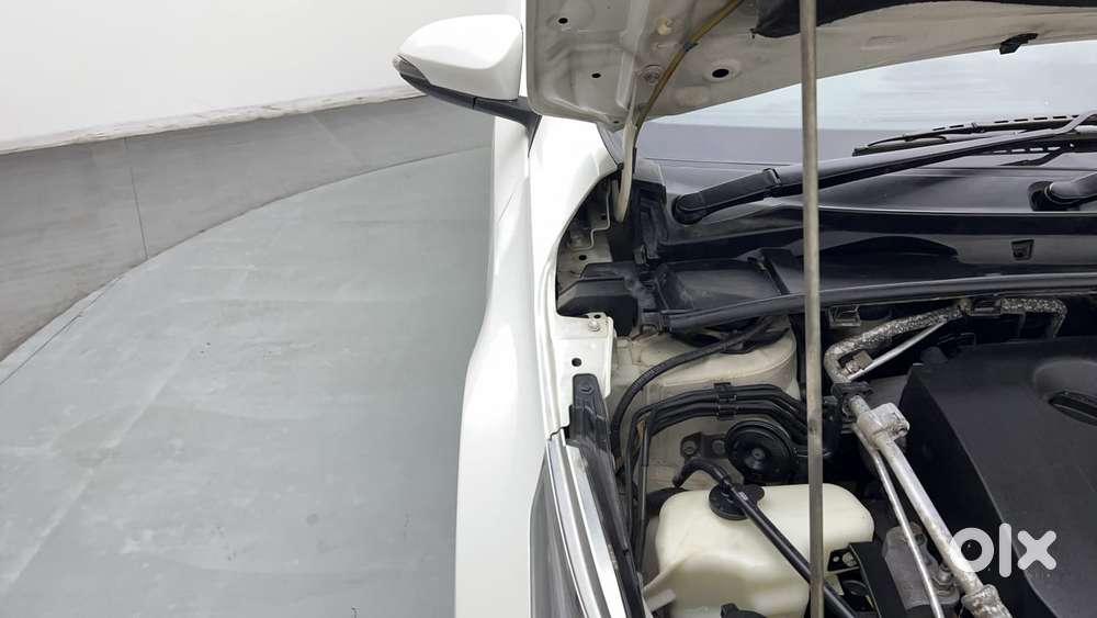 Toyota Corolla Altis 1.8 G, 2015, Petrol