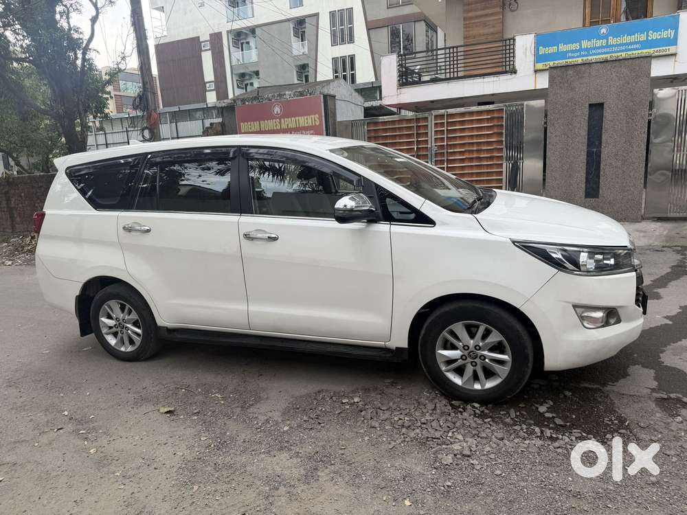Toyota Innova Crysta 2.4 G Mt, 2019, Diesel