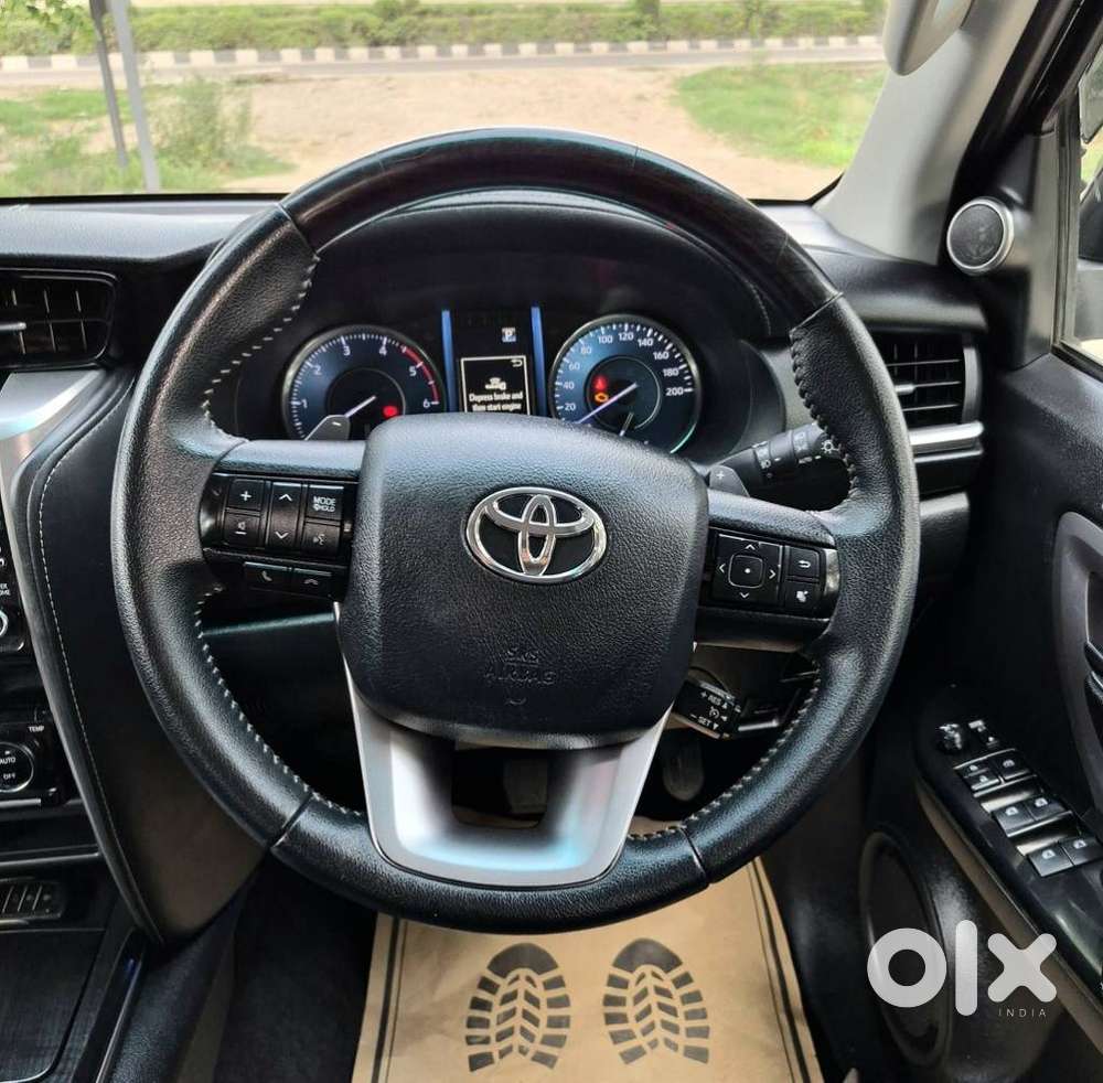 Toyota Fortuner 4x2 At 2.8 Diesel, 2022, Diesel