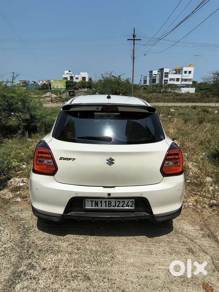 Maruti Suzuki Swift 2024 Model (4 Cylinder) Zxi Amt Varient - White