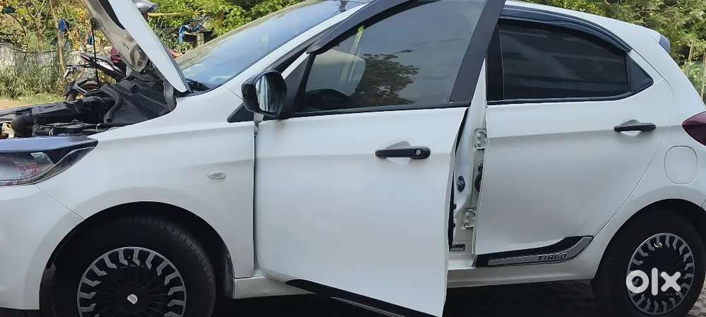 Tata Tiago Cng Top Condition  2023  First Owner