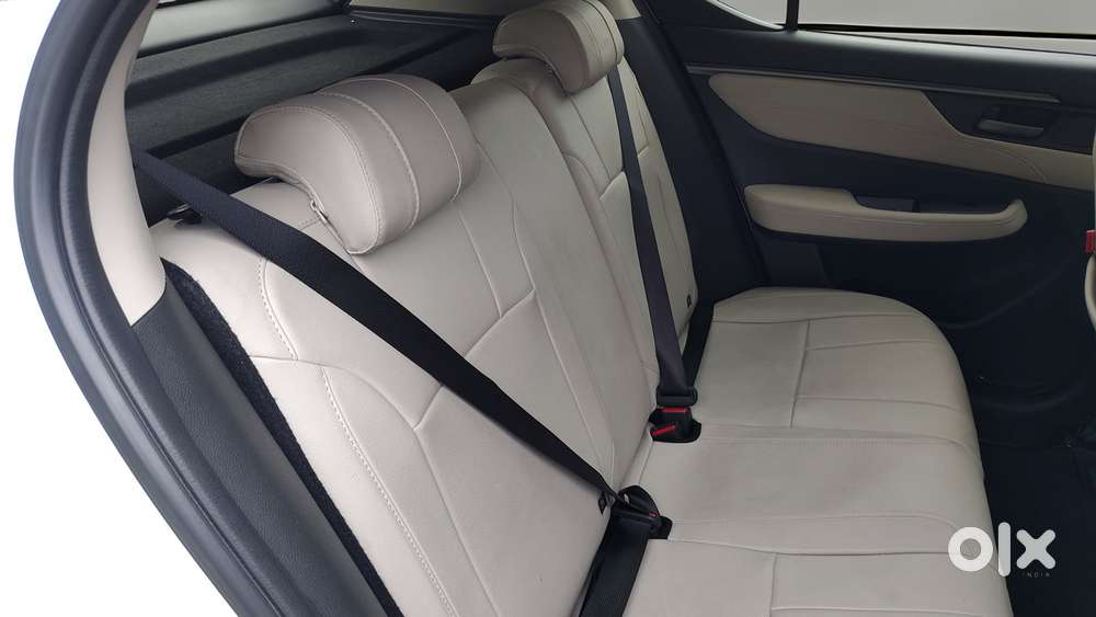 Honda Elevate V Mt, 2023, Petrol