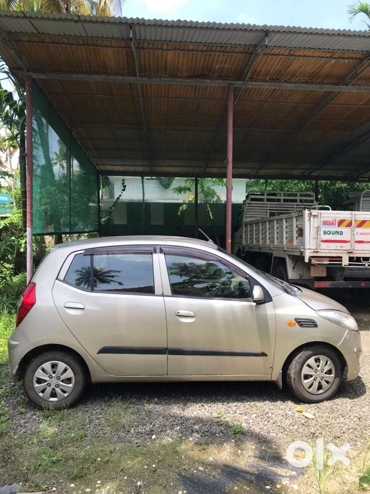 I 10 2011. 800000₹