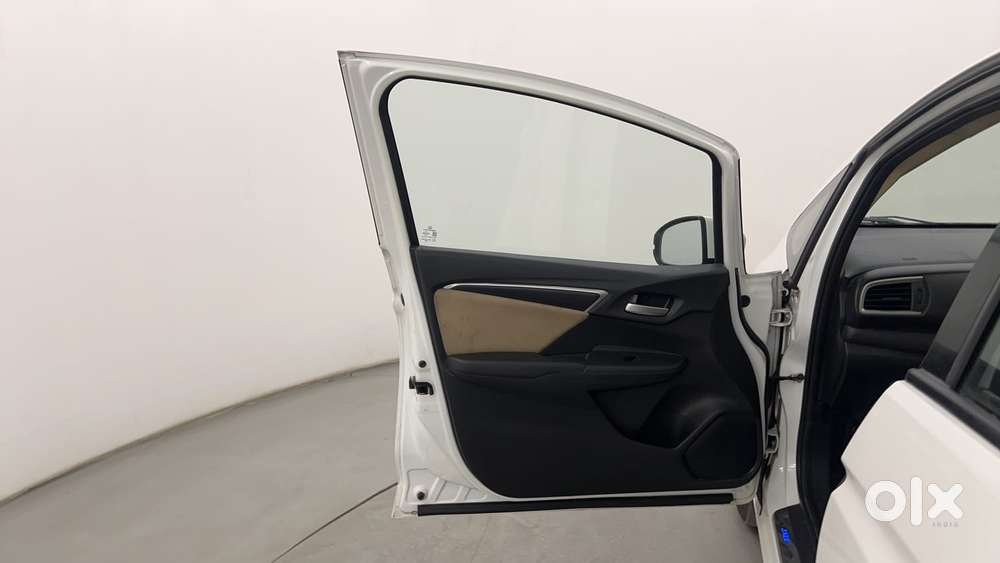 Honda Jazz [2020-2023] 1.2 V I-vtec Mt, 2016, Petrol