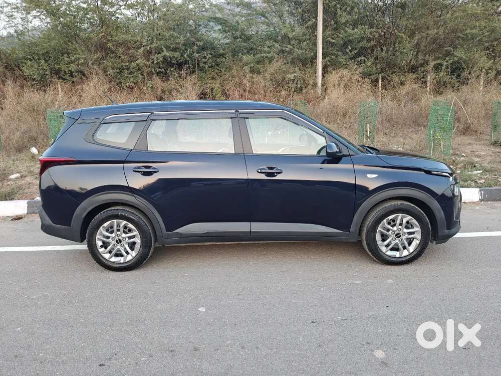 Kia Carens 2024 Diesel Well Maintained