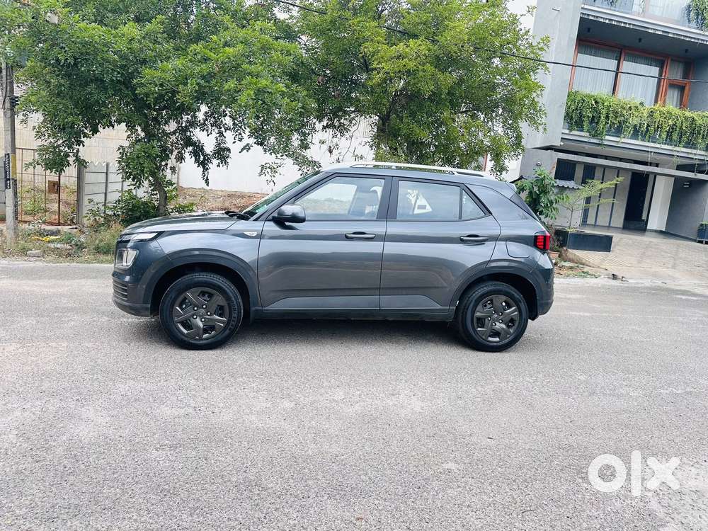 Hyundai Venue 1.2 S Plus, 2025, Petrol