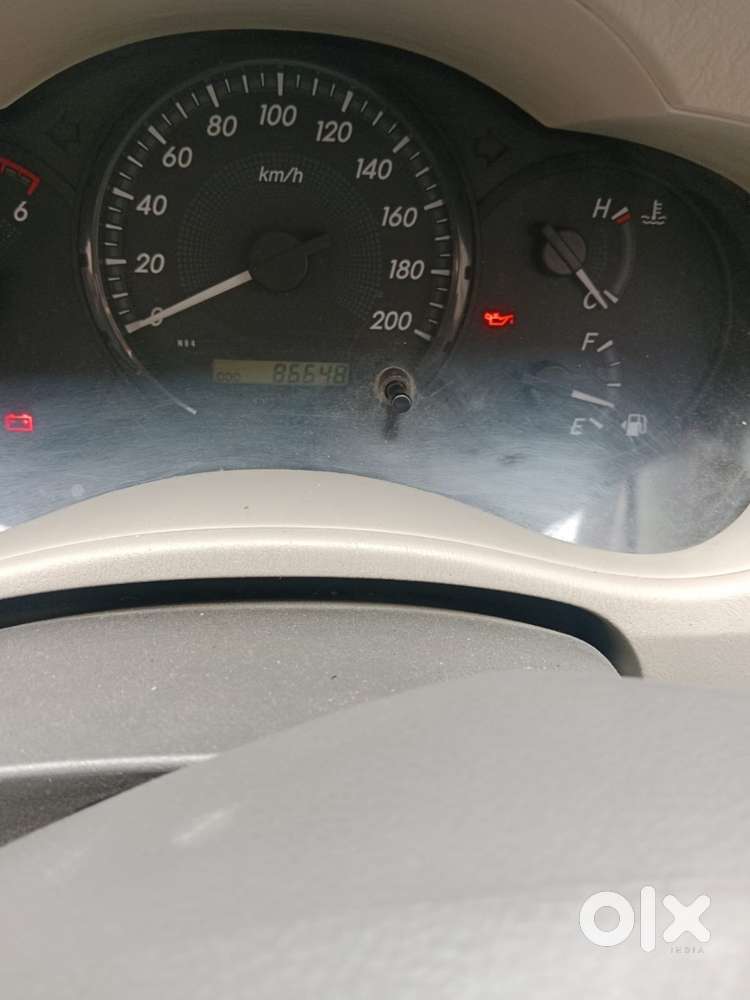 Toyota Innova  2.5 G