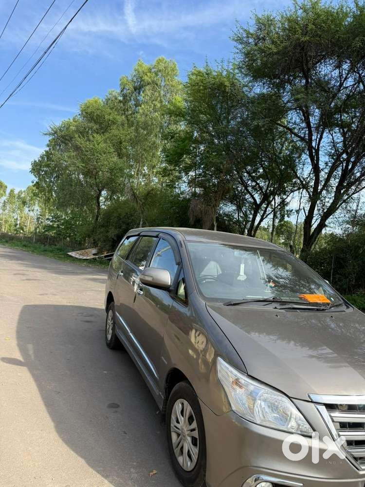 Toyota Innova 2015 Diesel 13750 Km Driven
