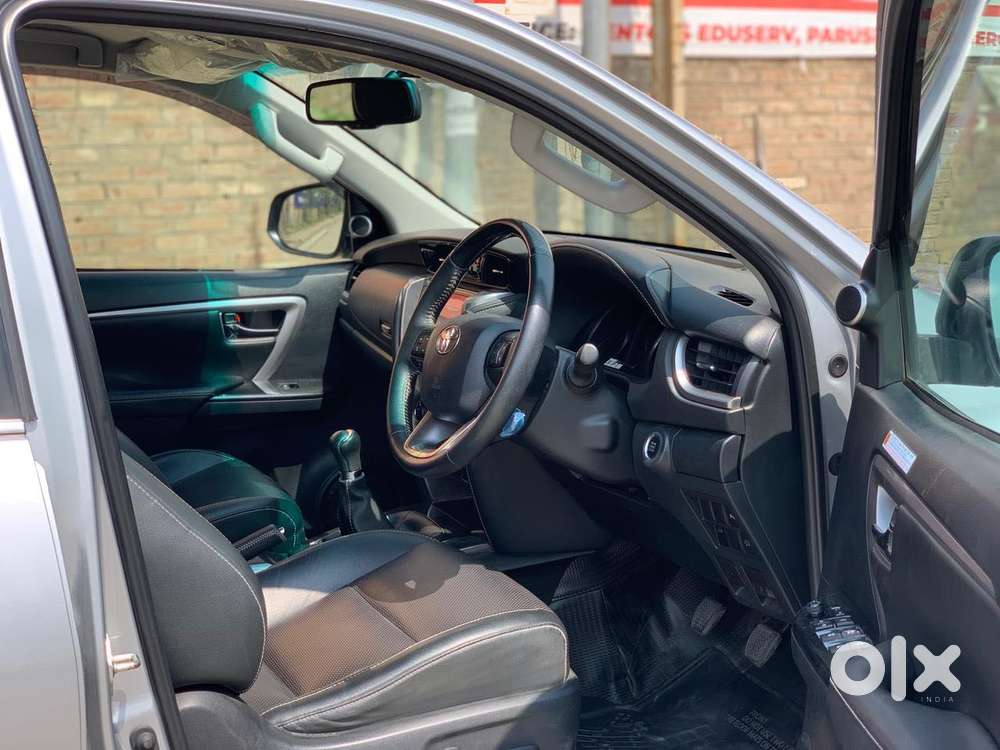 Toyota Fortuner 2.8 4wd Mt, 2023, Diesel